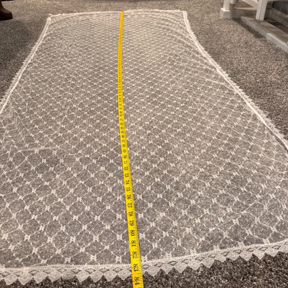 Vintage White Lace Table Runner Cottagecore Coastal Wedding Parisian Chic 84x41